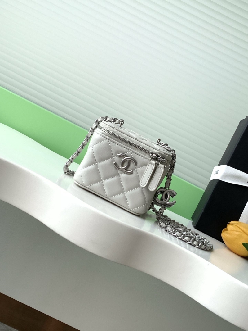 Ch**el cosmetic bags